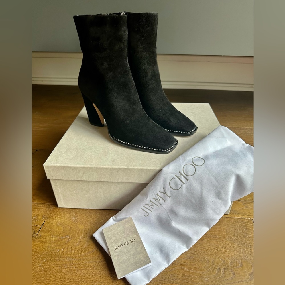 JIMMY CHOO  Women’s Mavin suede ankle boots in black.        Size 37